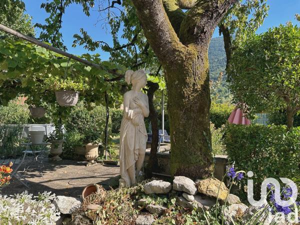 Maison à vendre 8 pièces 202 m² Albertville