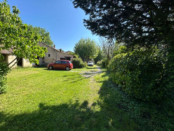 A VENDRE Entraigues Sur La Sorgue Maison 104 m²