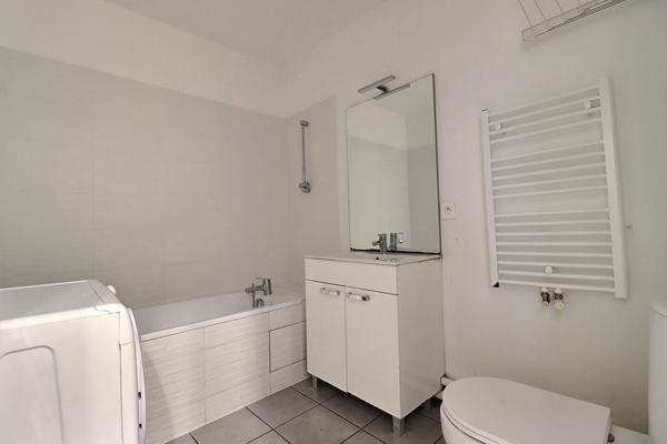 Appartement 4 pièces ! 3 chambres ! parking ! résidence récente