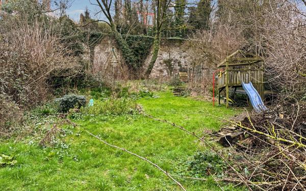 Maison à vendre    9 pièces • 365 m2 Boulogne-sur-Mer