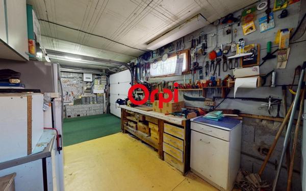 Maison à vendre    4 pièces • 82 m2 Décines-Charpieu