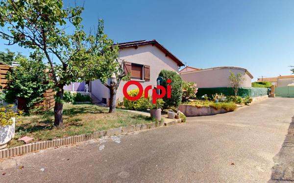 Maison à vendre    4 pièces • 82 m2 Décines-Charpieu