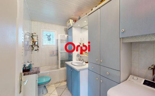 Maison à vendre    4 pièces • 82 m2 Décines-Charpieu