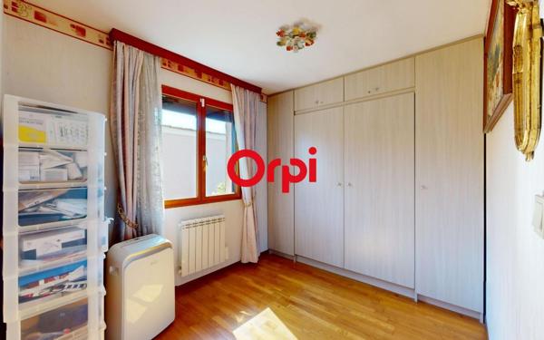 Maison à vendre    4 pièces • 82 m2 Décines-Charpieu