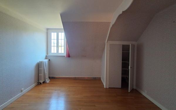 Maison à vendre    8 pièces •  Lannion