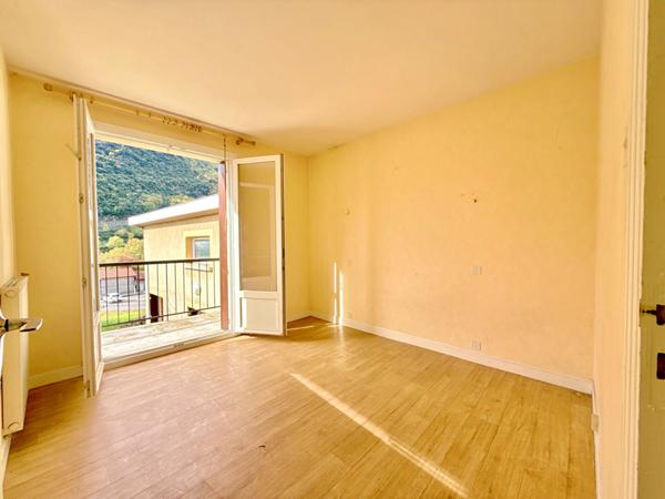 A VENDRE : MAISON 86 M² AVEC JARDIN + APPARTEMENT T2 AVEC BALCON, TERRASSE ET GARAGE