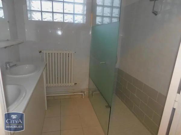 Appartement à louer 4 pièces 103.49m² Agen (47000)