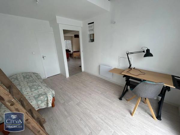 Appartement à louer 1 pièce 13.28m² Poitiers (86000)