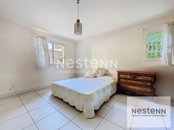 A vendre maison 6 pièces de 170 m² avec plus de 50 m² de dépendance et piscine sur terrain arboré d'environ 980 m² à Montpellier secteur Aiguelongue