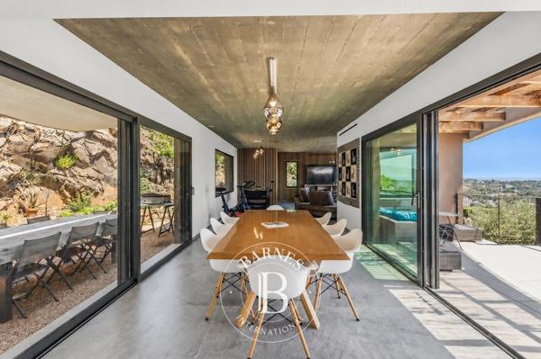 Saint-Raphaël, Villa 5 Chambres -  300 m² à vendre