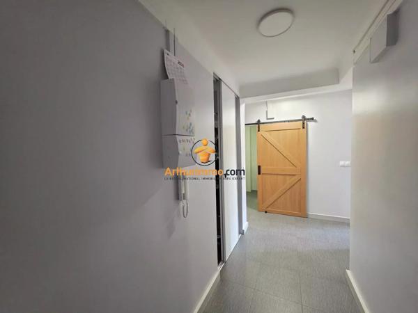 Vente                                                      Appartement
                        
                     3 pièces                      74 m2                     à Tarbes
