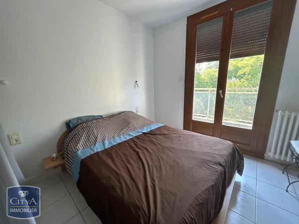 Appartement à louer 3 pièces 79.52m² Agen (47000)