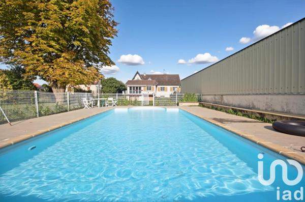 House for sale 8 rooms 215 m² Jâlons