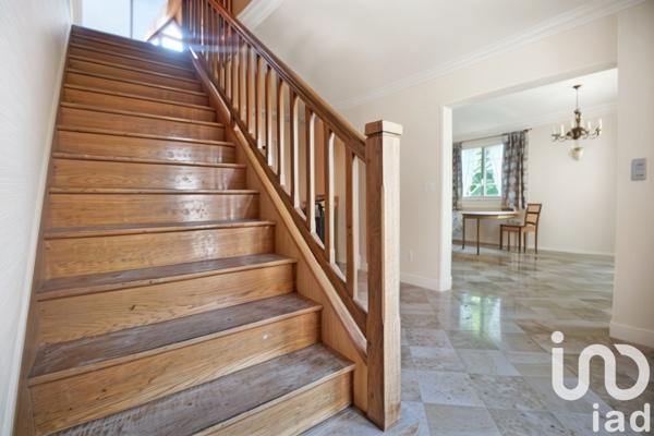 House for sale 8 rooms 215 m² Jâlons