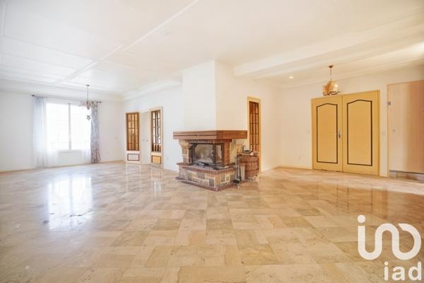 House for sale 8 rooms 215 m² Jâlons