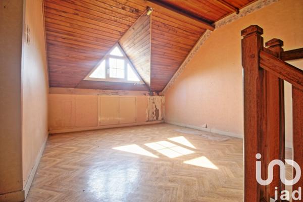 House for sale 8 rooms 215 m² Jâlons