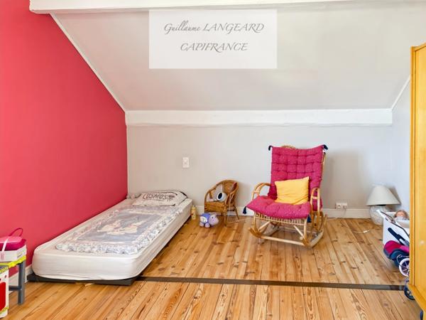 Maison à vendre 6 pièces OYONNAX (01) - 158 m2 - 407 m2 de terrain