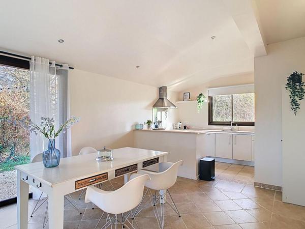 Magnifique propriété avec piscine et gîtes