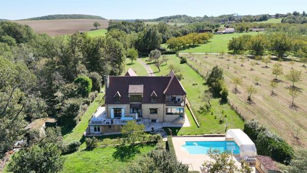 Magnifique propriété avec piscine et gîtes