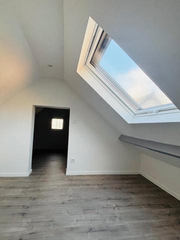 Clairoix, Maison rénovée – 3 chambres – Jardin