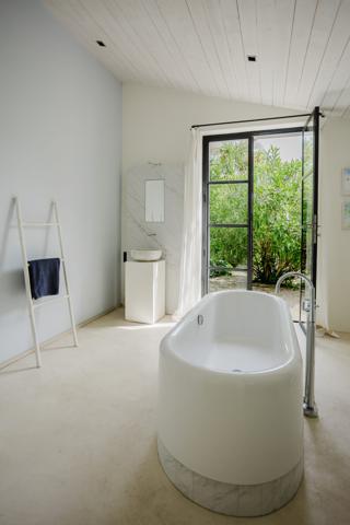 Maison d’exception de 260 m² – Plein centre de Loix