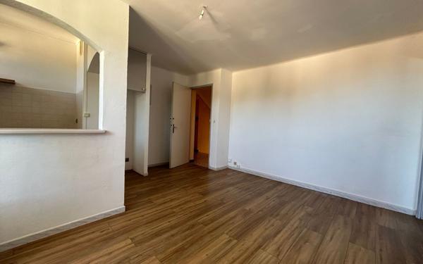 Appartement à vendre    2 pièces • 32,57 m2 La Seyne-sur-Mer