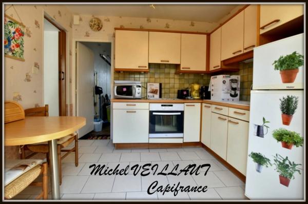 Maison à vendre 4 pièces MOULINS (03), garage, 2 chambres, patio