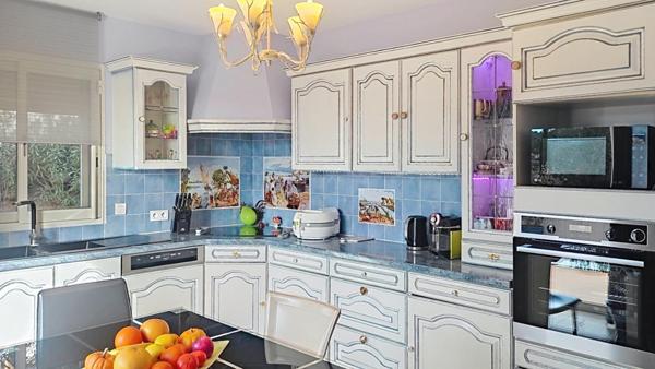 Maison clé en main de 130 m² sur terrain de 1 400 m² – Vue panoramique exceptionnelle