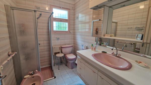 Maison - 8 pièces - 146 m²