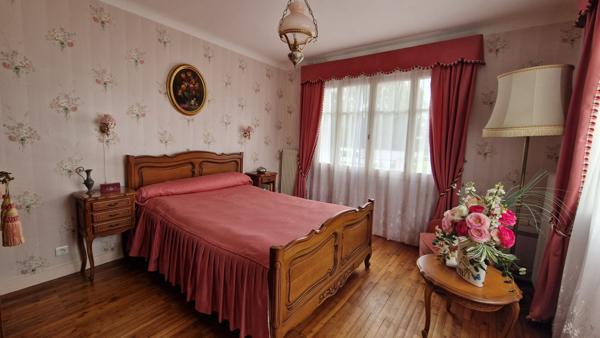 Maison - 8 pièces - 146 m²