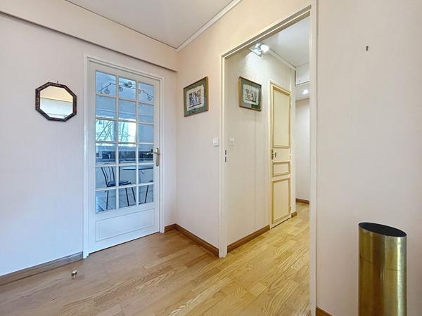 Appartement Metz 3 pièces - 61 m2 - 1 chambre - 2 balcons - 1 garage privatif - 1 cave