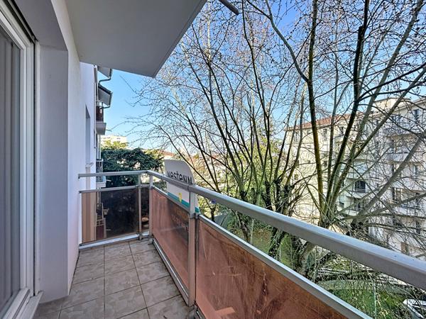 Appartement Metz 3 pièces - 61 m2 - 1 chambre - 2 balcons - 1 garage privatif - 1 cave