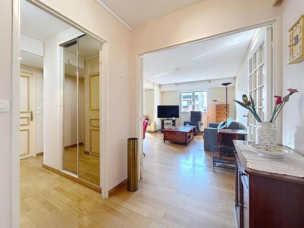 Appartement Metz 3 pièces - 61 m2 - 1 chambre - 2 balcons - 1 garage privatif - 1 cave