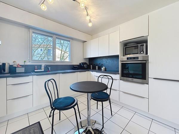 Appartement Metz 3 pièces - 61 m2 - 1 chambre - 2 balcons - 1 garage privatif - 1 cave