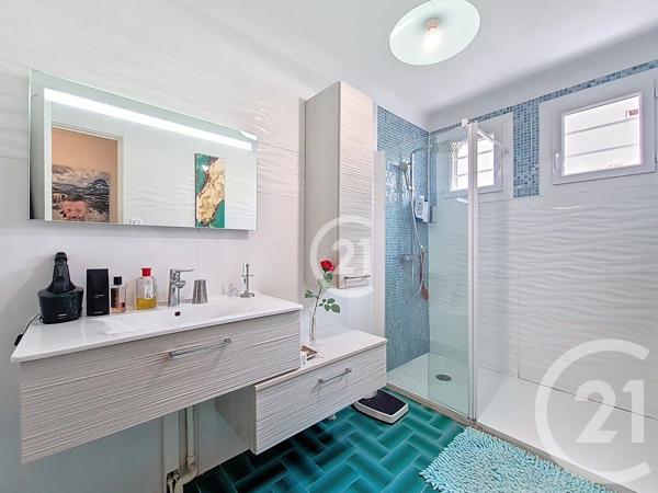 Maison à vendre  4 pièces - 137,51 m2 ST MARTIN DE CRAU - 13