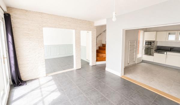 Bergerac | Maison de ville entièrement rénovée avec 4 chambres, dressing et terrasse