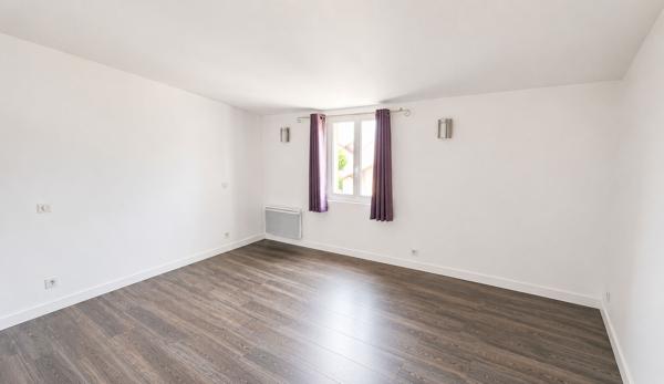 Bergerac | Maison de ville entièrement rénovée avec 4 chambres, dressing et terrasse