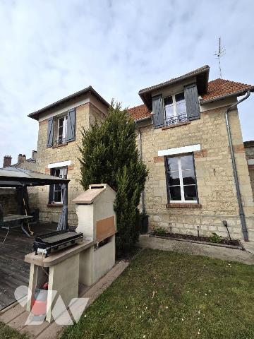 VAILLY SUR AISNE : MAISON EN PIERRE AVEC BEAU JARDIN

Sur la commune de Vailly-sur-Aisne, à p...