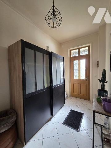 VAILLY SUR AISNE : MAISON EN PIERRE AVEC BEAU JARDIN

Sur la commune de Vailly-sur-Aisne, à p...