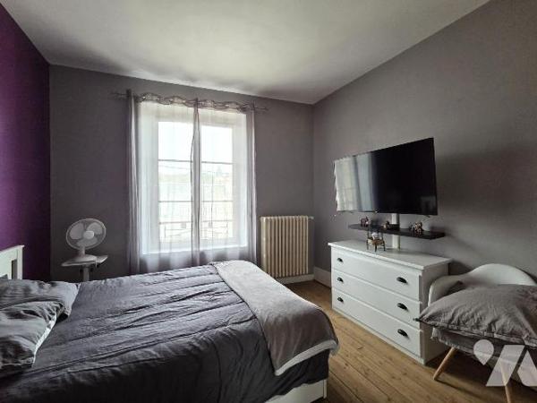 VAILLY SUR AISNE : MAISON EN PIERRE AVEC BEAU JARDIN

Sur la commune de Vailly-sur-Aisne, à p...