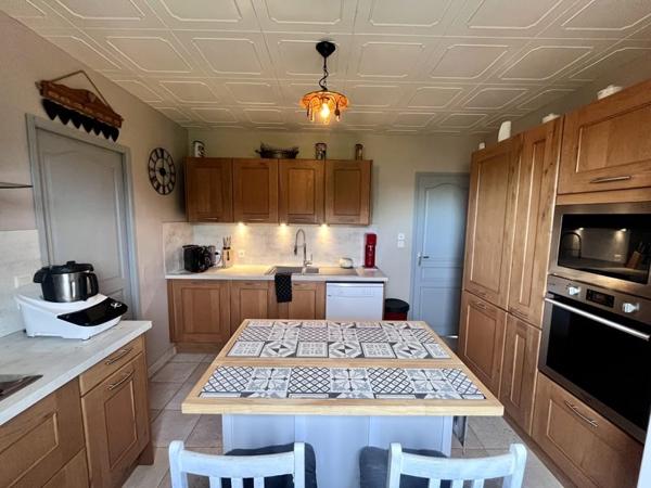 Maison à vendre |  Chevilly |  7 pièces | 169 m²