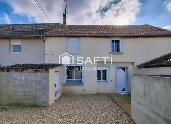 Maison de ville avec cour – 3 chambres –