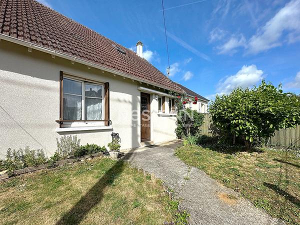 Maison Vert Saint Denis 5 pièce(s) 87 m2, 3 chambres, sous-sol, garage