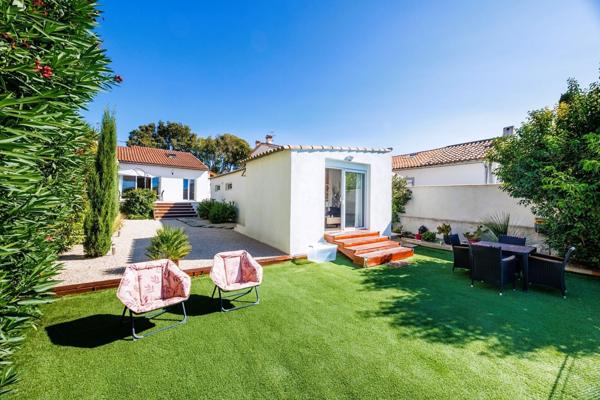 13012 / Terrain / Propriété / Garage / Piscine