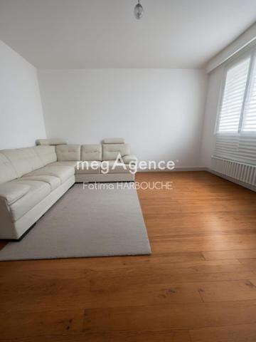 Appartement à LE CHAMBON-FEUGEROLLES, 42500 - 3 pièces 56m²