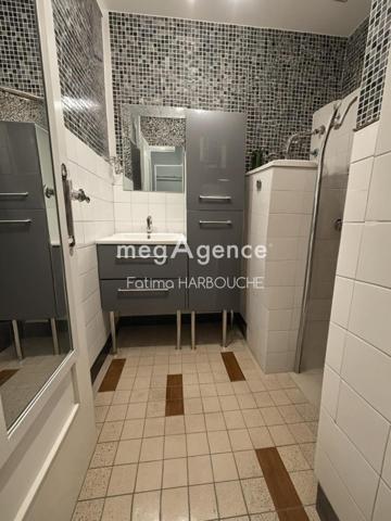 Appartement à LE CHAMBON-FEUGEROLLES, 42500 - 3 pièces 56m²