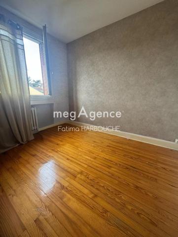 Appartement à LE CHAMBON-FEUGEROLLES, 42500 - 3 pièces 56m²