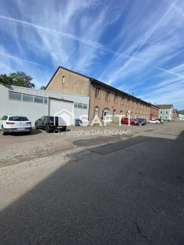 Exceptionnel Très Grand Bâtiment de 1300m²