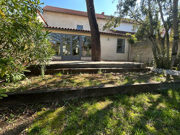 Maison - 5 pièces - 101 m²