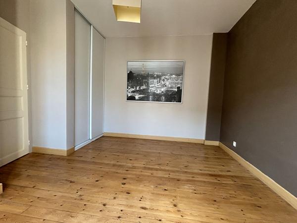 Maison - 5 pièces - 101 m²